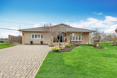 935 Brodie Ave, Kingston, ON, K7M4P8 | Card Image