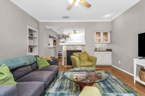4203-12680 Hillcrest Rd, Dallas, TX, 75230-2018 | Card Image