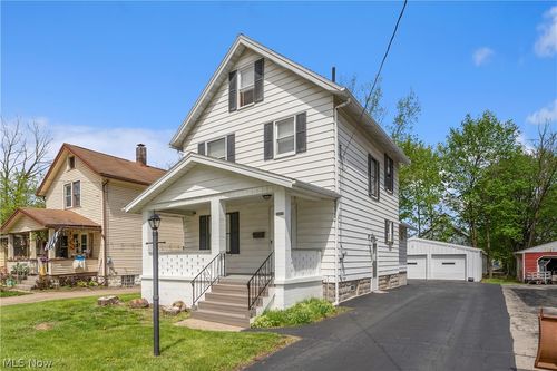 273 Maplewood Ave, Struthers, OH, 44471-1817 | Card Image