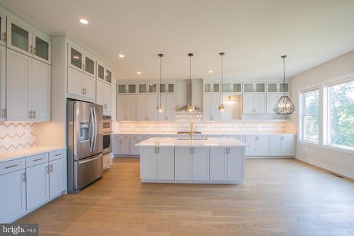 3147 Cavalier Wood Rd, ELLICOTT CITY, MD, 21042-2593 | Card Image