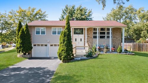 601 Derbyshire Ln, Bolingbrook, IL, 60440-1127 | Card Image