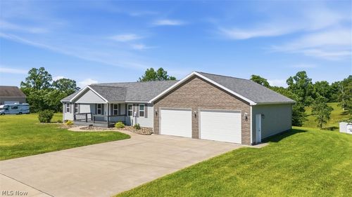 2575 Moody Ridge Rd, Vincent, OH, 45784-5154 | Card Image