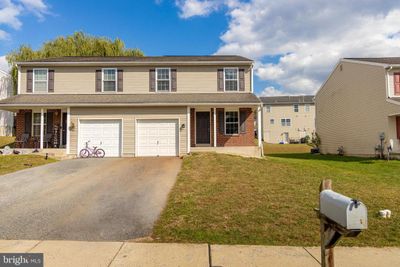 1027 Alexander Drive, House other with 3 bedrooms, 2 bathrooms and null parking in TEMPLE PA | Image 1