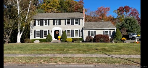 125 Burgundy Drive, Berlin, CT, 06037 | Card Image