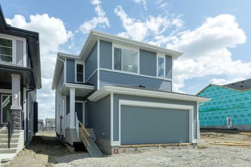17 Southborough Common, Cochrane, AB, T4C3J8 | Card Image