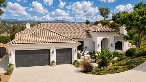 2278 Lindsey Ct, Fallbrook, CA, 92028-5304 | Card Image