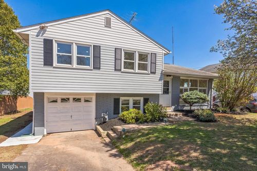 2511 Eberly St, HATBORO, PA, 19040-4312 | Card Image