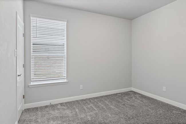 Bedroom #2 w Walk In Closet | Image 20