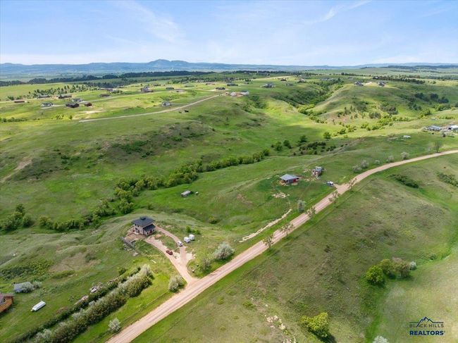 11077 Ridge Rd, House other with 1 bedrooms, 2 bathrooms and null parking in Belle Fourche SD | Image 24