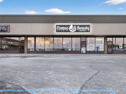 37824 Van Dyke Ave, Sterling Heights, MI, 48312-1840 | Card Image