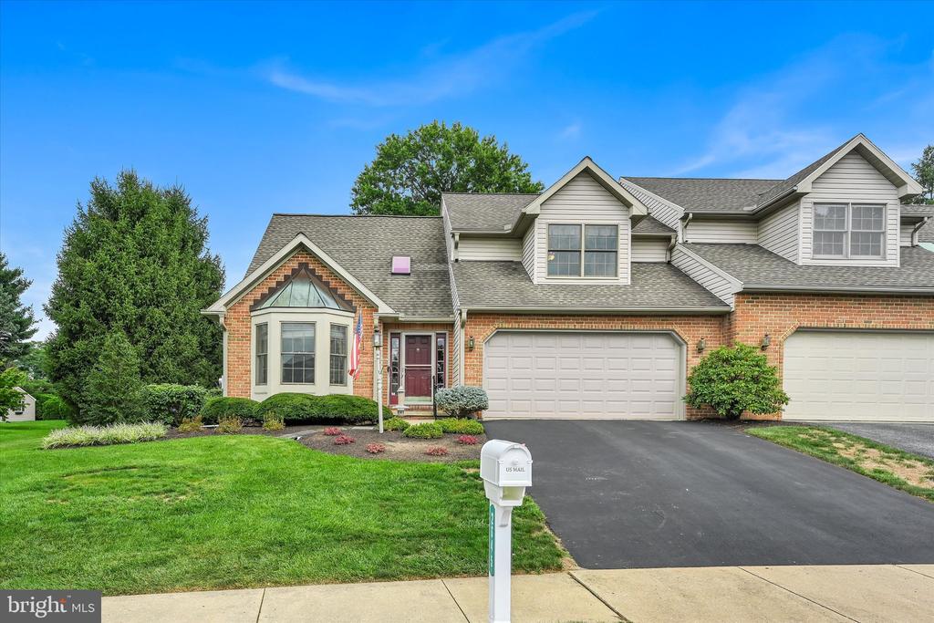 Stagecoach Ln, Lancaster, PA 17601