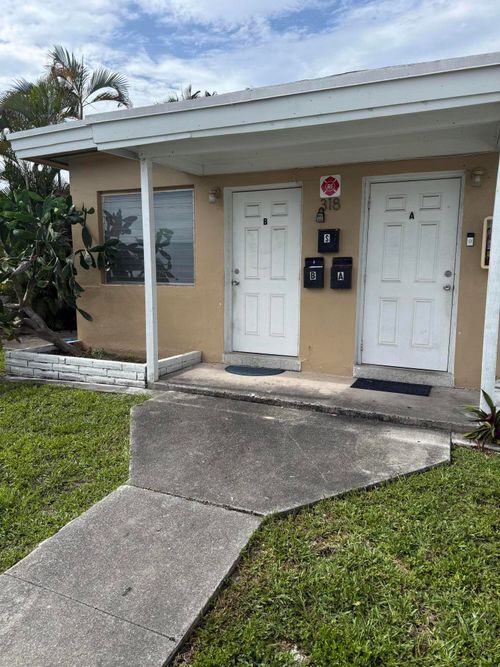 318 Ne 6th Street, Hallandale Beach, FL, 33009 | Card Image