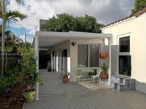 rear-2740 Sw 4th Street, Miami, FL, 33135 | Card Image