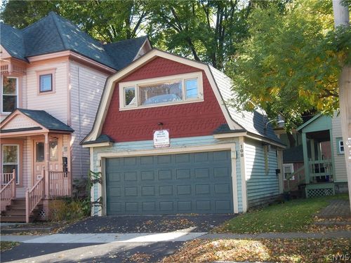 108 Dell St, Syracuse, NY, 13210-2102 | Card Image