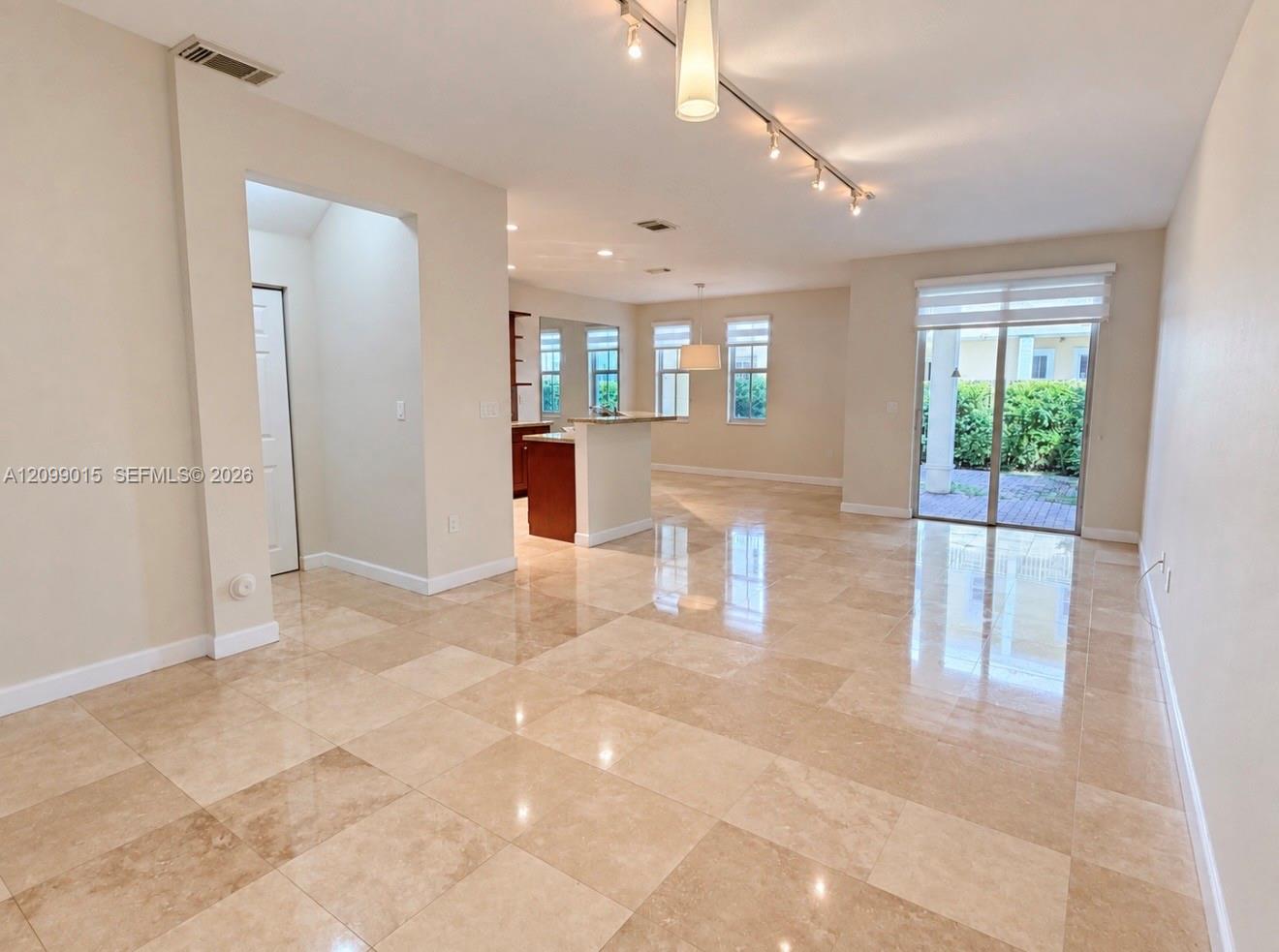 Residential Lease in Doral 5
