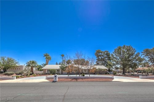 2780 Montessouri St, Las Vegas, NV, 89117-3054 | Card Image