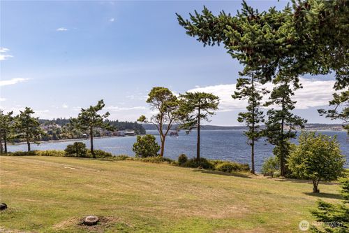 1204 Ne Leisure St, Coupeville, WA, 98239-9517 | Card Image