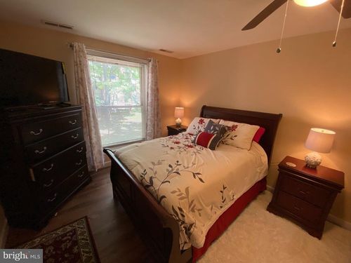 apt-21-3352 Woodburn Rd, ANNANDALE, VA, 22003-1279 | Card Image