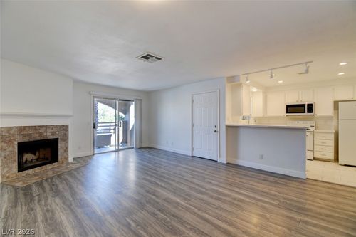 202-6867 Tamarus St, Las Vegas, NV, 89119-0390 | Card Image