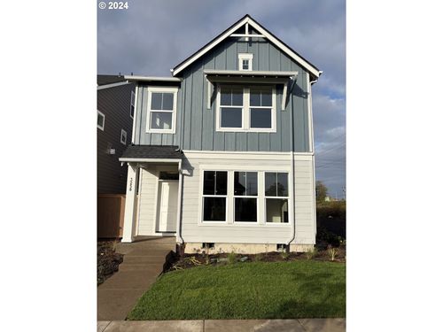 3258 Se Flash Ln, Hillsboro, OR, 97123 | Card Image