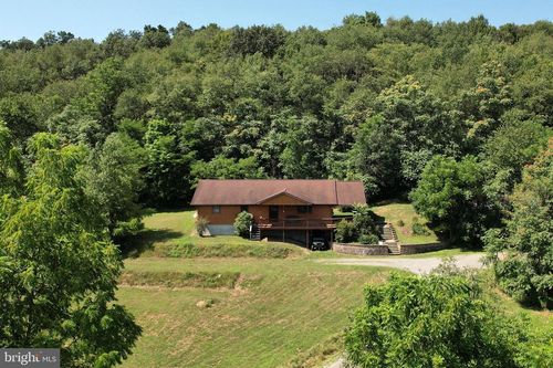 242 Osage Ln, TYRONE, PA, 16686-7600 | Card Image