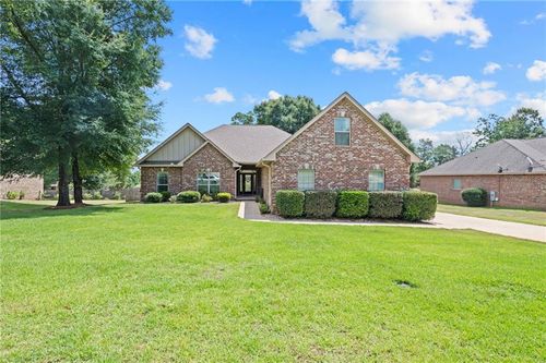 7890 Spartanburg Dr, Saraland, AL, 36571-8428 | Card Image