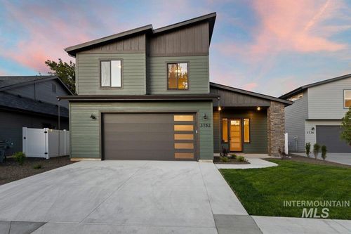 3752 N Jackie Ln, Boise, ID, 83704-4208 | Card Image