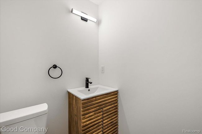 22-494 Bloomfield Ave-22.jpg | Image 10