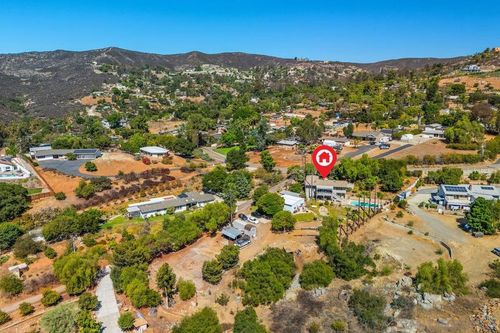 11355 Eucalyptus Hills Dr, Lakeside, CA, 92040-1208 | Card Image