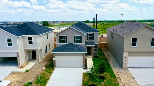 7746 Canyon Wren Park, San Antonio, TX, 78253-7820 | Card Image