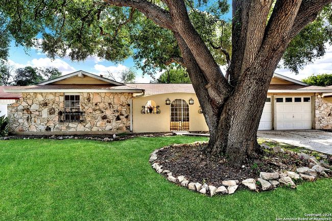 5010 David Scott Dr, House other with 3 bedrooms, 2 bathrooms and null parking in Kirby TX | Image 4