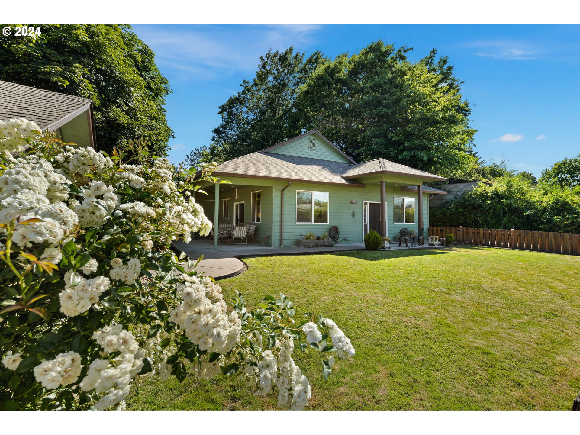 Queen Ave, Albany, OR 97321 #1