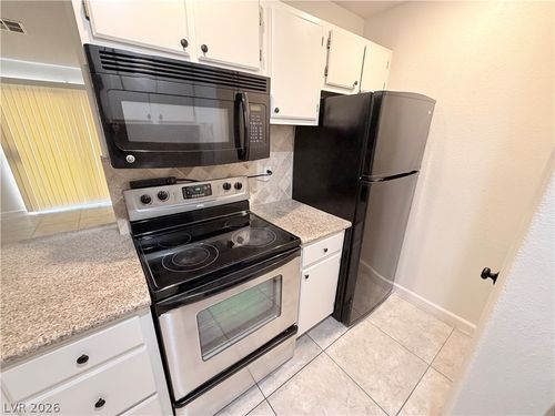 106-5211 Lindell Rd, Las Vegas, NV, 89118-1300 | Card Image