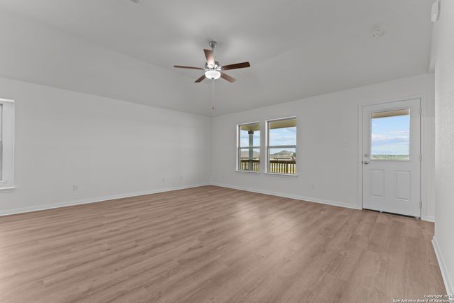 116 Cheyenne Dr, House other with 3 bedrooms, 2 bathrooms and null parking in Floresville TX | Image 12