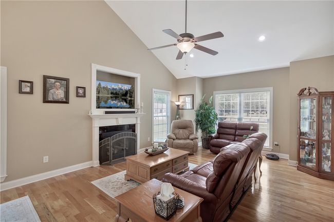 102 Woods Dr, House other with 4 bedrooms, 3 bathrooms and null parking in West Union SC | Image 6
