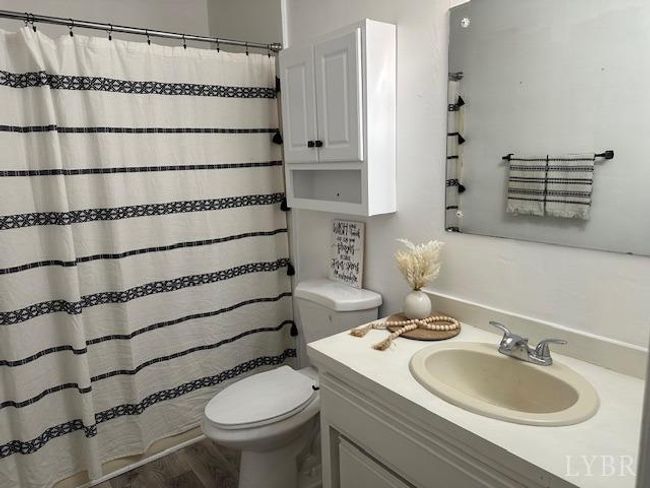 202 Rustwood Ct, Townhouse with 3 bedrooms, 2 bathrooms and null parking in Rustburg VA | Image 35