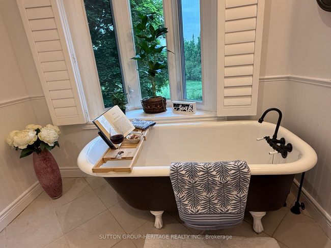 2766 Highpoint Sideroad, House other with 4 bedrooms, 3 bathrooms and 6 parking in Caledon ON | Image 24
