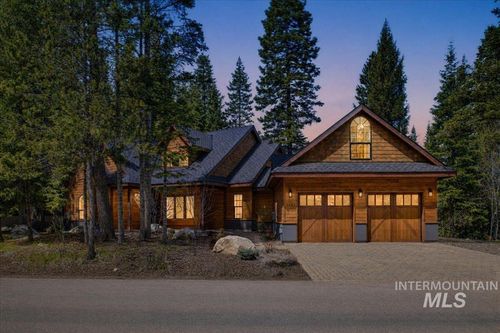 1051 Bitterroot Dr, McCall, ID, 83638-4708 | Card Image