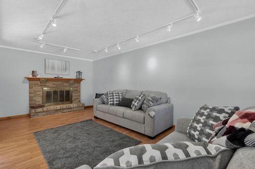 7835 E Ohio State Ln Nw, Lancaster, OH, 43130-9234 | Card Image