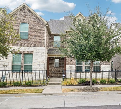 5572 Kilmer Dr, North Richland Hills, TX, 76180-2102 | Card Image