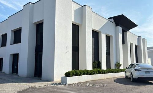 unit-b-134 Millwick Dr, North York, ON, M9L1Y6 | Card Image