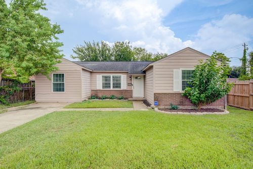 10209 Cathedral Dr, Houston, TX, 77051-3605 | Card Image