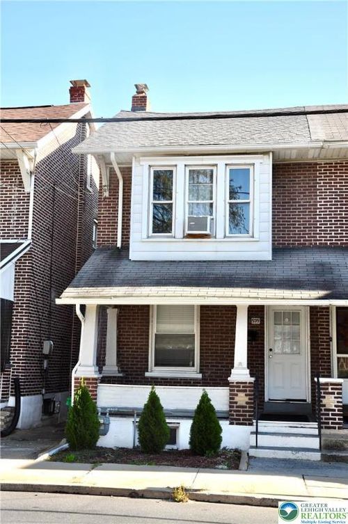 939 S Filmore St, Allentown, PA, 18103-4121 | Card Image