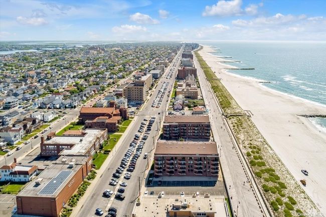 PH-5-S - 750 W Broadway, Condo with 3 bedrooms, 3 bathrooms and 2 parking in Long Beach NY | Image 35