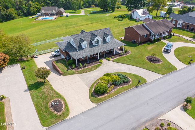 136 Landon Dr, House other with 3 bedrooms, 3 bathrooms and null parking in Mount Carmel TN | Image 75