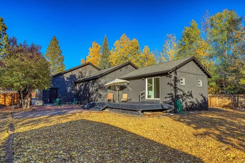 11351 Dorchester Dr, Truckee, CA, 96161-1535 | Card Image
