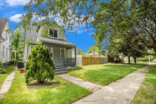 449 W Evelyn Ave, Hazel Park, MI, 48030-3110 | Card Image