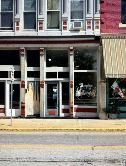 172 S Maple St, Orleans, IN, 47452-1722 | Card Image