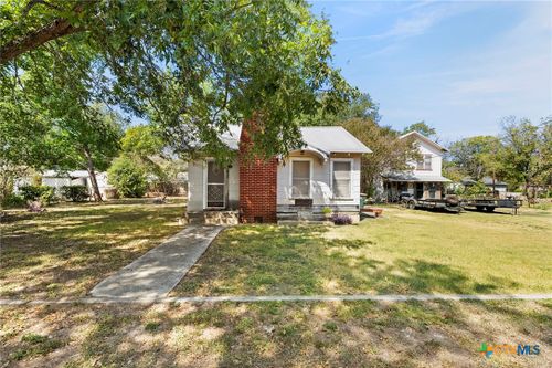 103 Jennings, Martindale, TX, 78655 | Card Image