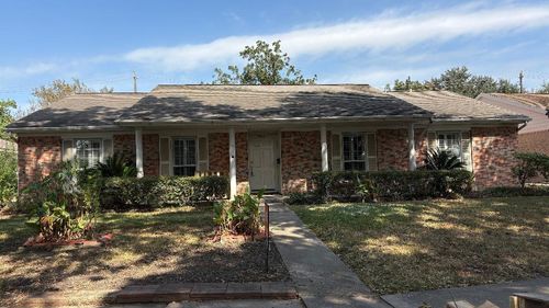 8802 Triola Ln, Houston, TX, 77036-6144 | Card Image